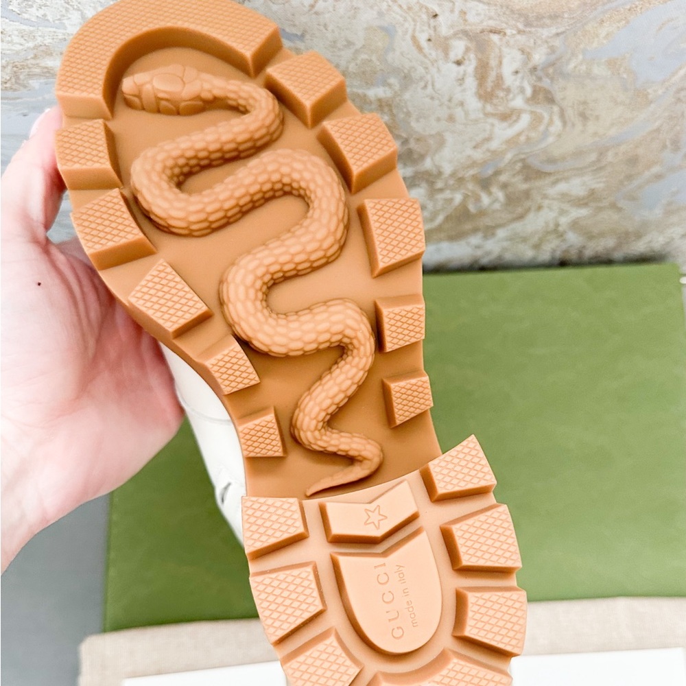 New! Gucci Kensington GG Supreme Monogram  Double Buckle Leather Ankle Boots - Picture 10 of 11